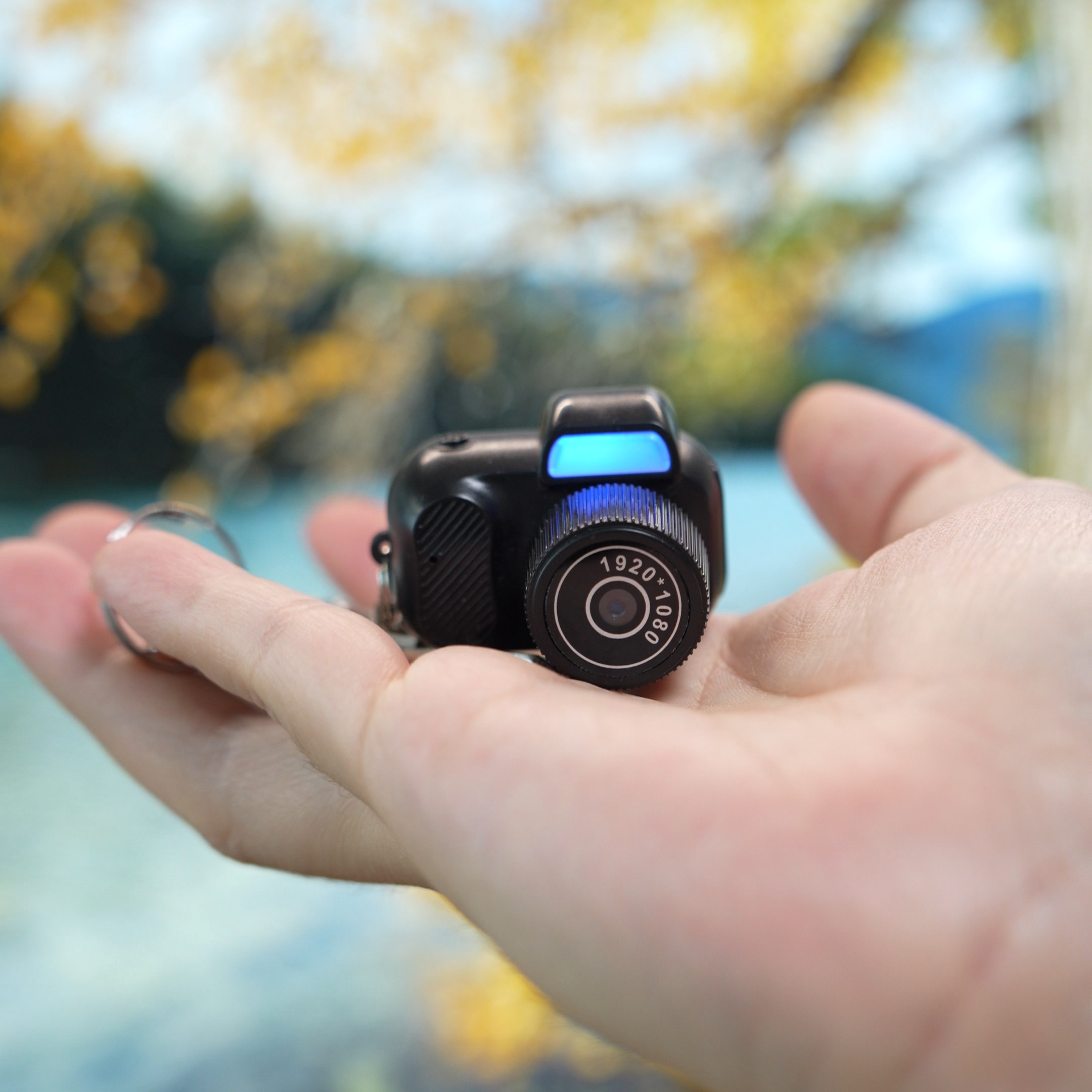 MiniSnaps Mini Camera Keychain - Smallest HD Camcorder for Video Recording & Travel - Cool Gift for Men & Women