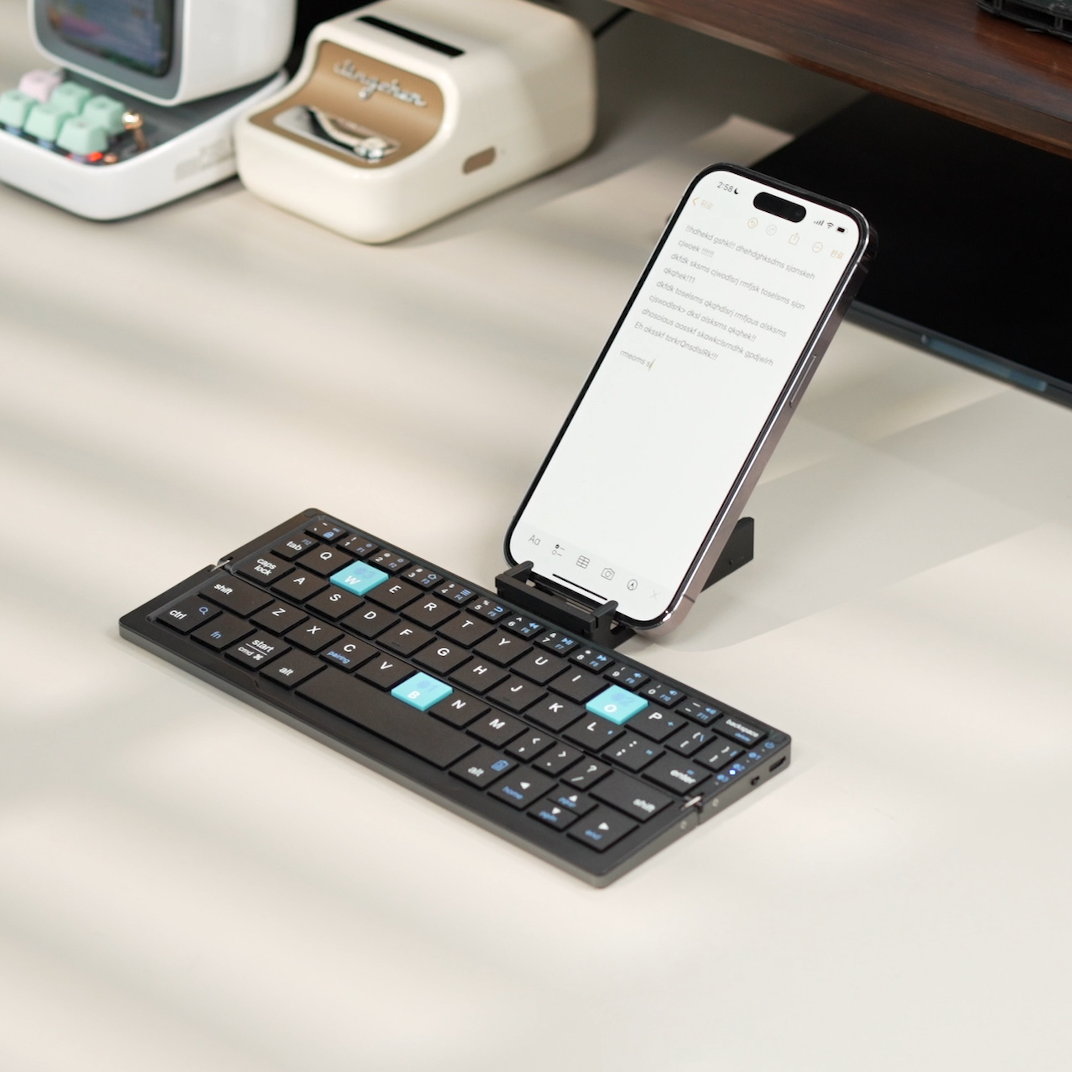 foldable-pocket-bluetooth-keyboard