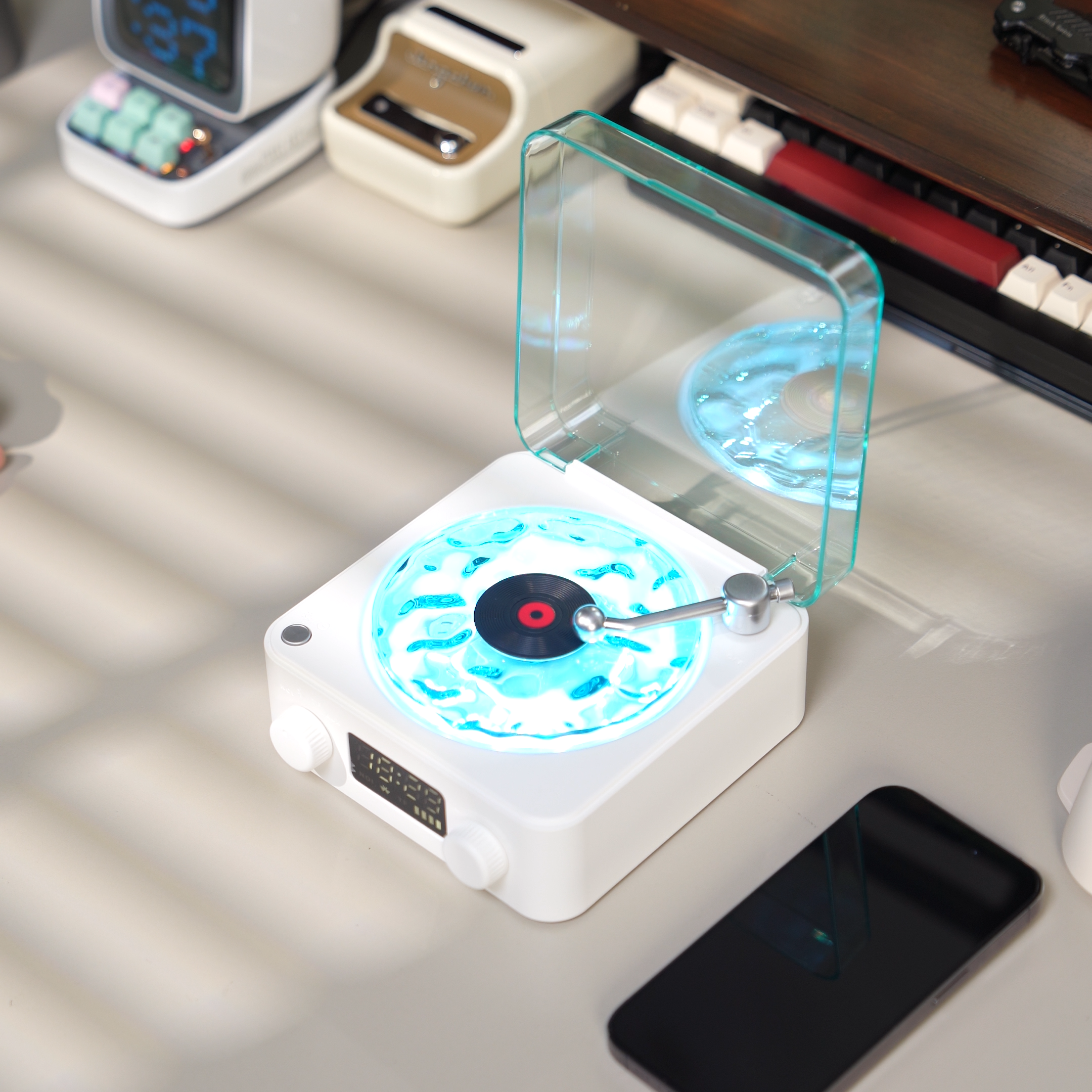 Turntable Shaped Wireless Speaker