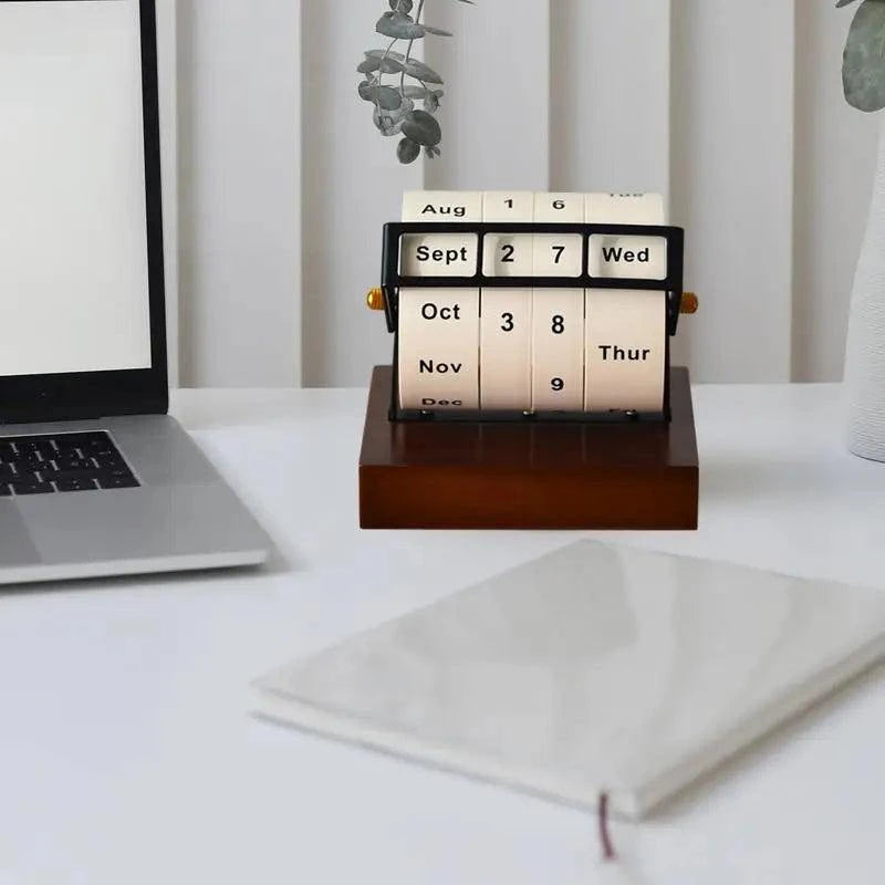 Minimal Manual Rotating Desktop Calendar